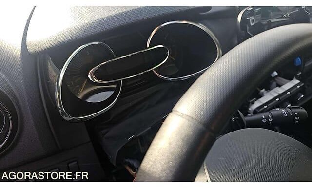 Хэтчбек Renault CLIO: фото 23