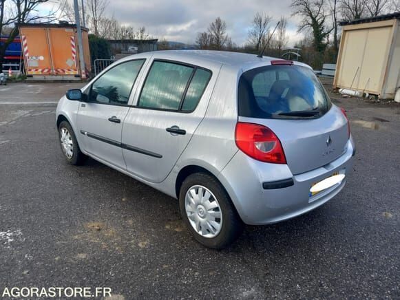 Renault CLIO - Хэтчбек: фото 1 Renault CLIO - Хэтчбек: фото 1