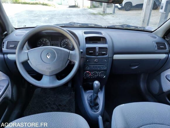 Renault CLIO - Хэтчбек: фото 5 Renault CLIO - Хэтчбек: фото 5