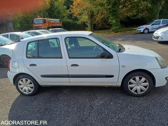 Renault CLIO - Хэтчбек: фото 2 Renault CLIO - Хэтчбек: фото 2
