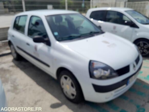 Хэтчбек Renault CLIO: фото 14