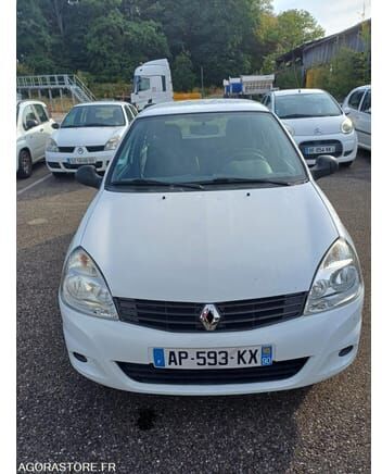 Renault CLIO - Хэтчбек: фото 3 Renault CLIO - Хэтчбек: фото 3