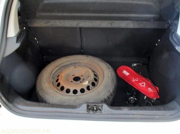Хэтчбек Renault CLIO: фото 23
