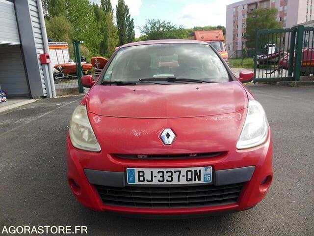 Renault CLIO - Хэтчбек: фото 1 Renault CLIO - Хэтчбек: фото 1