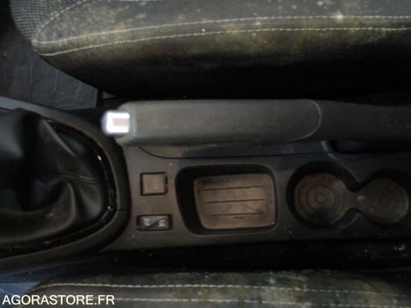 Хэтчбек Renault CLIO: фото 15