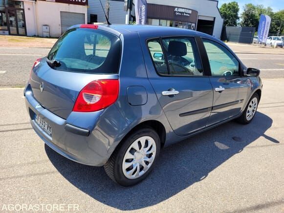 Renault CLIO - Хэтчбек: фото 5 Renault CLIO - Хэтчбек: фото 5