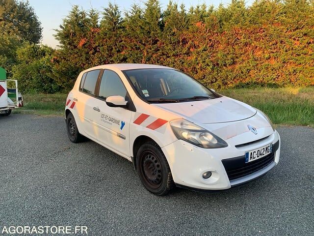 Renault CLIO - Хэтчбек: фото 1 Renault CLIO - Хэтчбек: фото 1