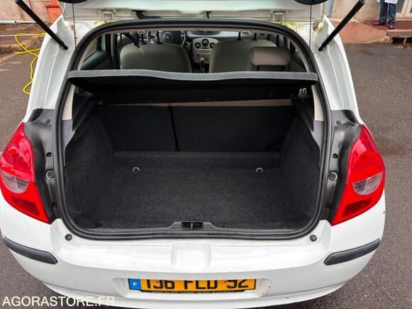 Хэтчбек Renault CLIO: фото 9 Хэтчбек Renault CLIO: фото 9