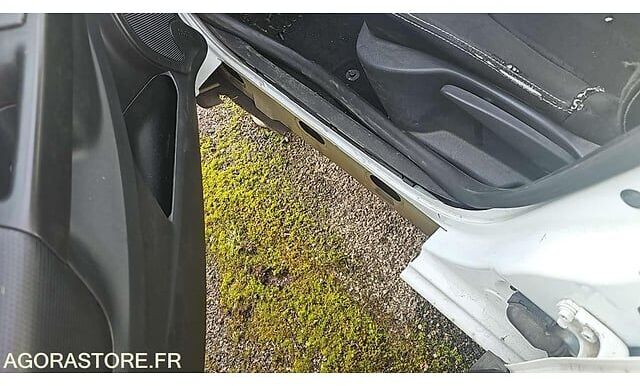 Хэтчбек Renault CLIO: фото 11