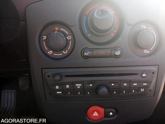 Renault CLIO - Хэтчбек: фото 3 Renault CLIO - Хэтчбек: фото 3