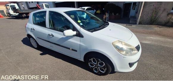 Renault CLIO - Хэтчбек: фото 2 Renault CLIO - Хэтчбек: фото 2