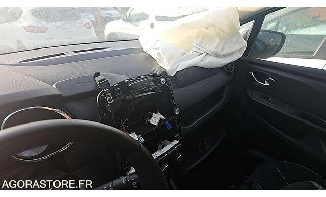 Хэтчбек Renault CLIO: фото 16