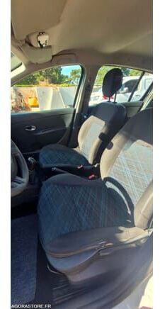 Хэтчбек Renault CLIO: фото 12