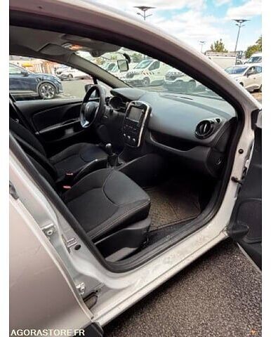 Хэтчбек Renault CLIO: фото 10 Хэтчбек Renault CLIO: фото 10