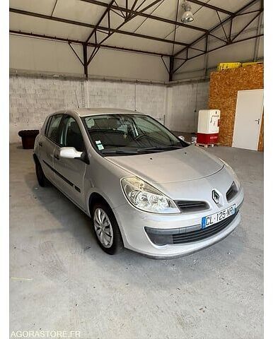 Renault CLIO - Хэтчбек: фото 1 Renault CLIO - Хэтчбек: фото 1