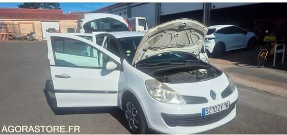 Renault CLIO - Хэтчбек: фото 1 Renault CLIO - Хэтчбек: фото 1