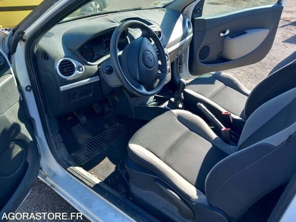 Renault CLIO - Хэтчбек: фото 5 Renault CLIO - Хэтчбек: фото 5