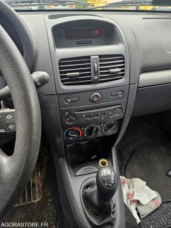 Легковой автомобиль Renault Clio - 2007 - 264715km - 1918ZN76: фото 8