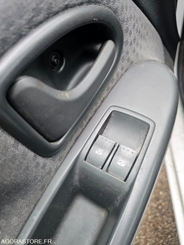 Легковой автомобиль Renault Clio - 2007 - 264715km - 1918ZN76: фото 7