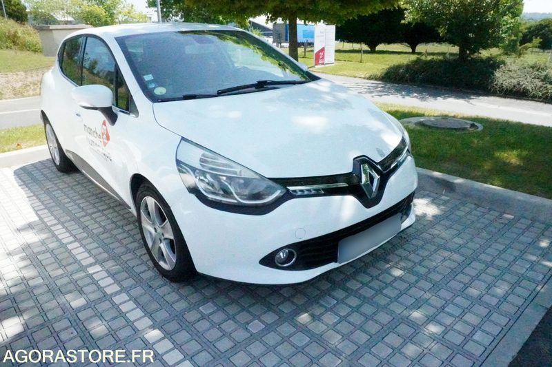 Renault Clio 4 - Легковой автомобиль: фото 4 Renault Clio 4 - Легковой автомобиль: фото 4