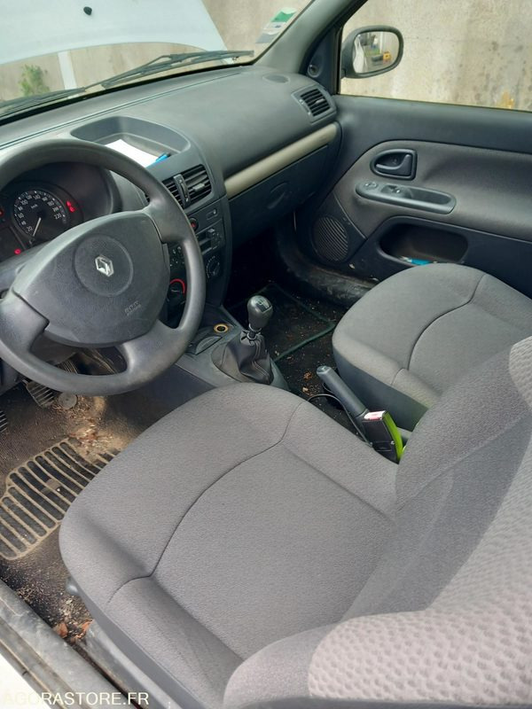 Легковой автомобиль Renault Clio 6815SY53: фото 7