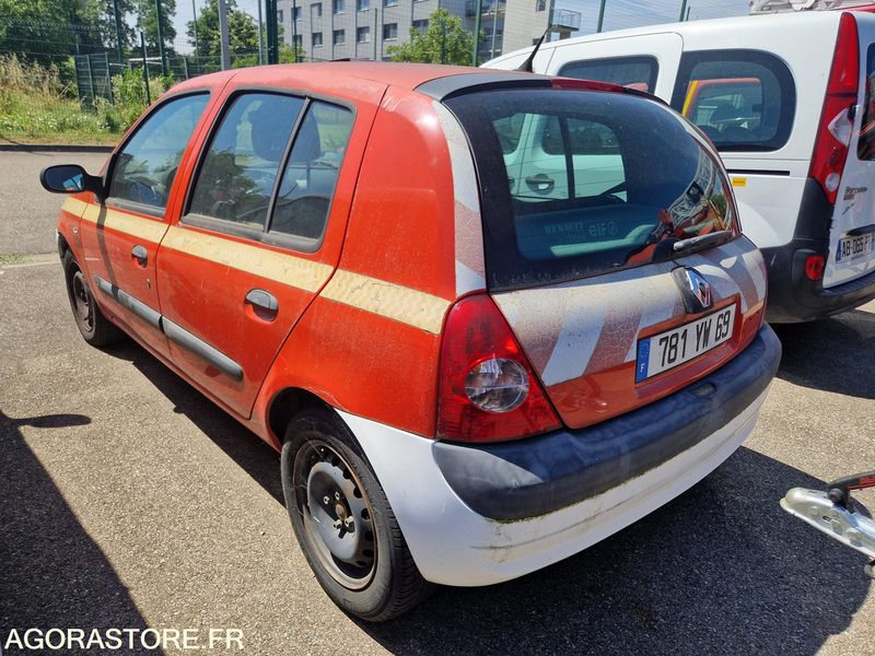 Renault Clio - 781YW69 - Легковой автомобиль: фото 4 Renault Clio - 781YW69 - Легковой автомобиль: фото 4