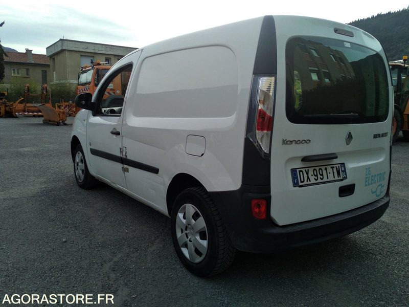 Renault Kangoo - 2015 - 92620kms - DX991TW - Легковой фургон, Электрический фургон: фото 4 Renault Kangoo - 2015 - 92620kms - DX991TW - Легковой фургон, Электрический фургон: фото 4