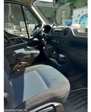 Renault MASTER - Грузовик с закрытым кузовом: фото 4 Renault MASTER - Грузовик с закрытым кузовом: фото 4