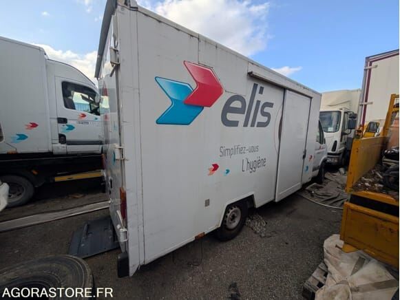 Renault MASTER - Грузовик с закрытым кузовом: фото 2 Renault MASTER - Грузовик с закрытым кузовом: фото 2