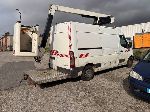 Renault MASTER RT - Грузовик с подъемником: фото 1 Renault MASTER RT - Грузовик с подъемником: фото 1
