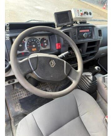 Renault MAXITY - Мусоровоз: фото 2 Renault MAXITY - Мусоровоз: фото 2