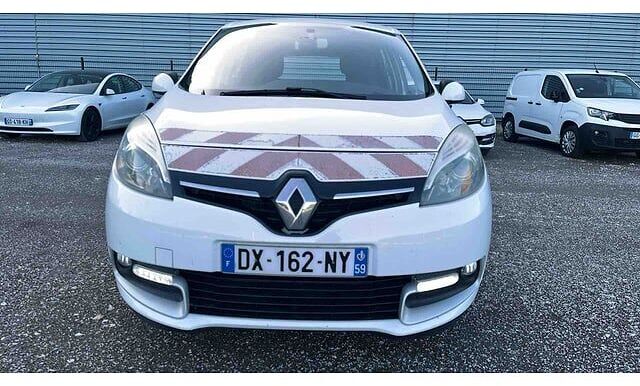 Renault MEGANE - Хэтчбек: фото 1 Renault MEGANE - Хэтчбек: фото 1