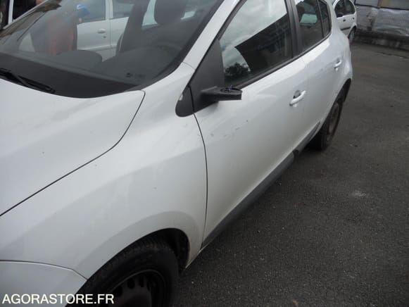Renault MEGANE LIFE - Хэтчбек: фото 5 Renault MEGANE LIFE - Хэтчбек: фото 5