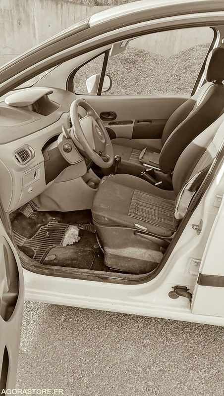 Renault MODUS - Легковой автомобиль: фото 3 Renault MODUS - Легковой автомобиль: фото 3