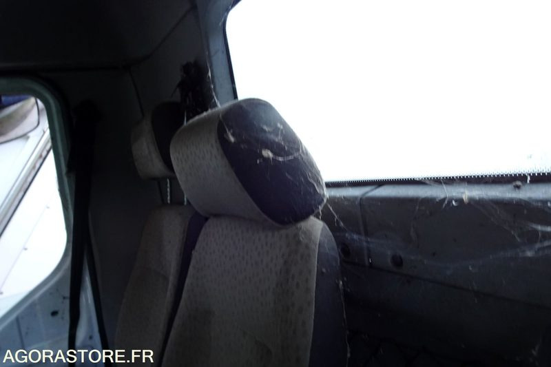 Легковой автомобиль Renault Midlum 220 DXI: фото 25 Легковой автомобиль Renault Midlum 220 DXI: фото 25