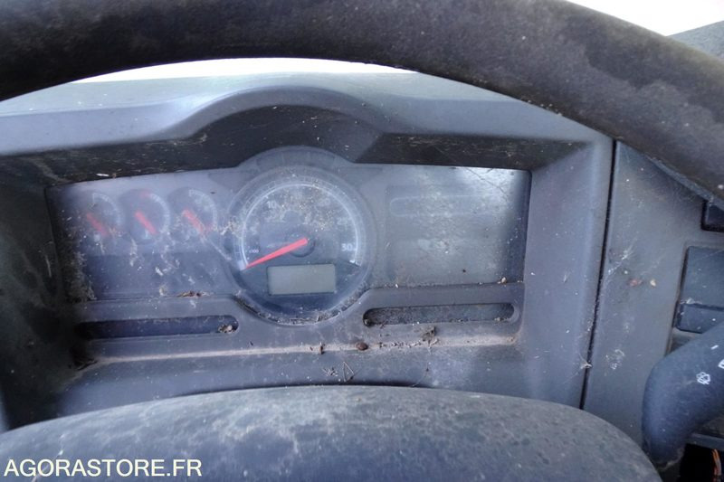 Легковой автомобиль Renault Midlum 220 DXI: фото 22 Легковой автомобиль Renault Midlum 220 DXI: фото 22