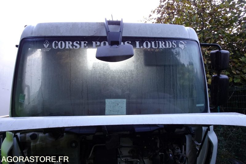 Легковой автомобиль Renault Midlum 220 DXI: фото 16 Легковой автомобиль Renault Midlum 220 DXI: фото 16