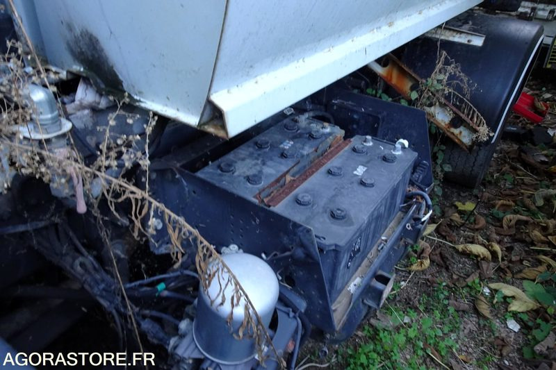 Легковой автомобиль Renault Midlum 220 DXI: фото 32 Легковой автомобиль Renault Midlum 220 DXI: фото 32