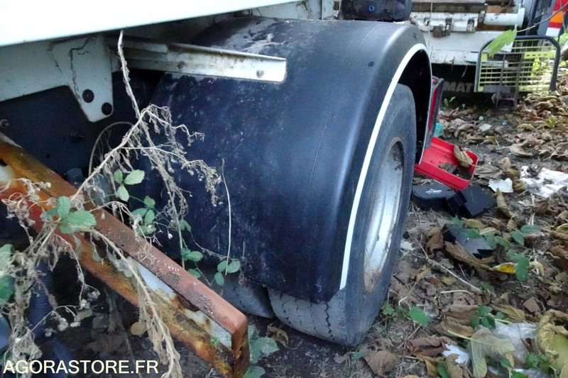 Легковой автомобиль Renault Midlum 220 DXI: фото 34 Легковой автомобиль Renault Midlum 220 DXI: фото 34