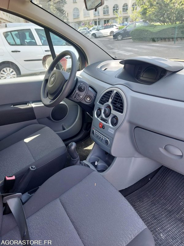 Renault Modus Rouge de 2010 65460km - Véhicule Défaillant - Легковой автомобиль: фото 3 Renault Modus Rouge de 2010 65460km - Véhicule Défaillant - Легковой автомобиль: фото 3