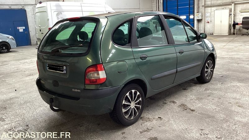 Renault Scenic 1.6 16V - Мотоцикл: фото 2 Renault Scenic 1.6 16V - Мотоцикл: фото 2