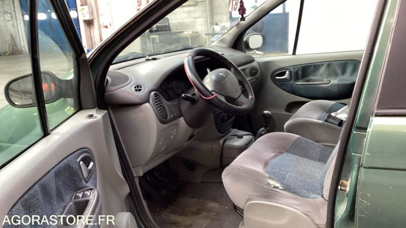 Renault Scenic 1.6 16V - Мотоцикл: фото 4 Renault Scenic 1.6 16V - Мотоцикл: фото 4