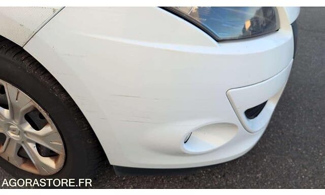 Хэтчбек Renault Scenic: фото 15