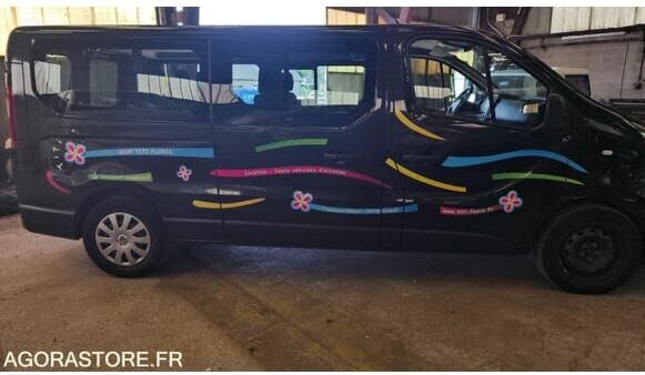 Микроавтобус, Пассажирский фургон Renault TRAFIC: фото 27 Микроавтобус, Пассажирский фургон Renault TRAFIC: фото 27
