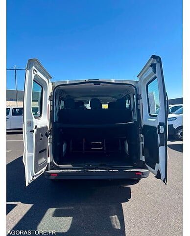 Renault TRAFIC - Микроавтобус, Пассажирский фургон: фото 2 Renault TRAFIC - Микроавтобус, Пассажирский фургон: фото 2