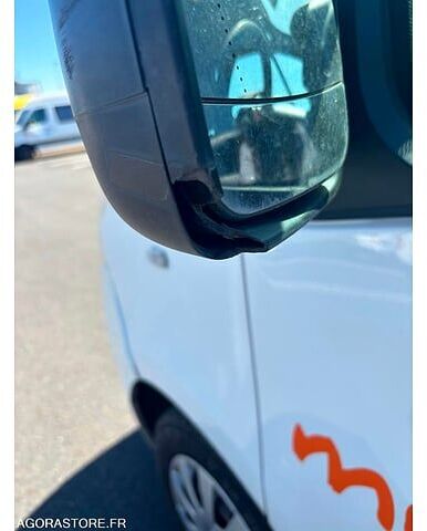 Renault TRAFIC - Микроавтобус, Пассажирский фургон: фото 4 Renault TRAFIC - Микроавтобус, Пассажирский фургон: фото 4
