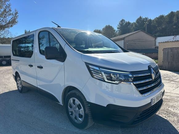 Renault TRAFIC - Микроавтобус, Пассажирский фургон: фото 2 Renault TRAFIC - Микроавтобус, Пассажирский фургон: фото 2