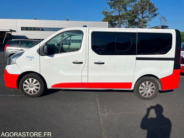 Renault TRAFIC - Микроавтобус, Пассажирский фургон: фото 1 Renault TRAFIC - Микроавтобус, Пассажирский фургон: фото 1