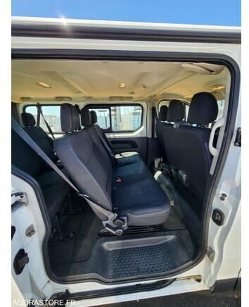 Renault TRAFIC - Микроавтобус, Пассажирский фургон: фото 4 Renault TRAFIC - Микроавтобус, Пассажирский фургон: фото 4