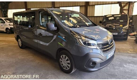 Микроавтобус, Пассажирский фургон Renault TRAFIC: фото 28 Микроавтобус, Пассажирский фургон Renault TRAFIC: фото 28